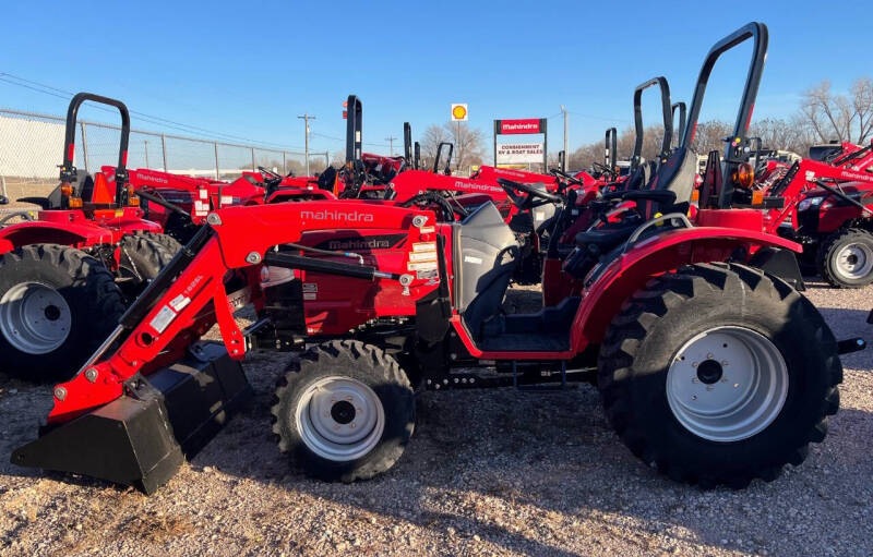 2025 Mahindra 1600 Series 1626 HST