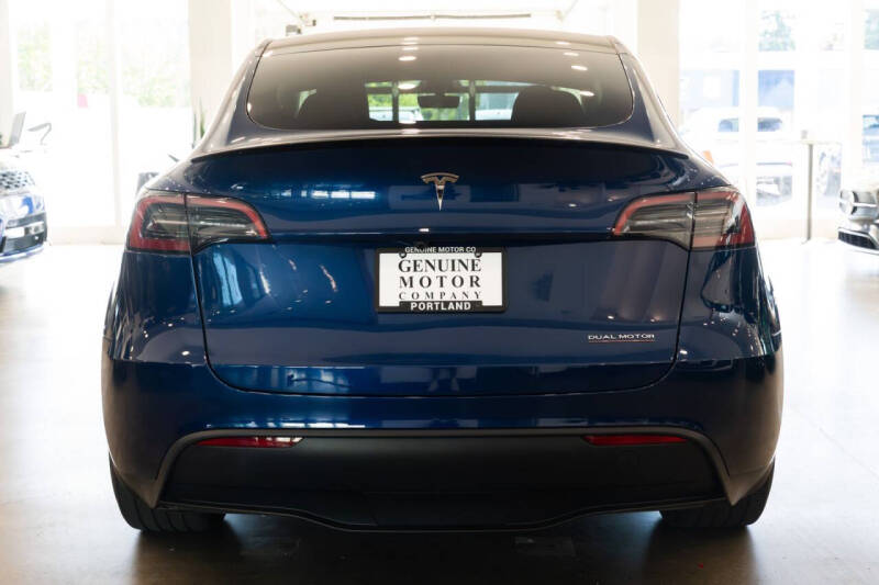 2025 Tesla Model Y Performance