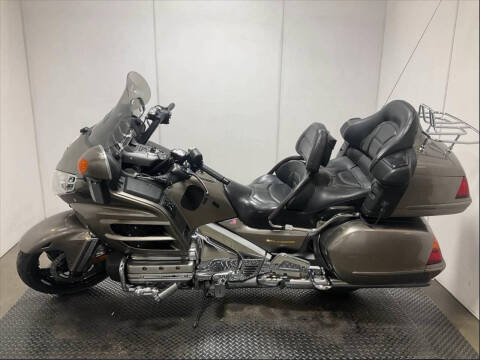 2004 Honda GL1800