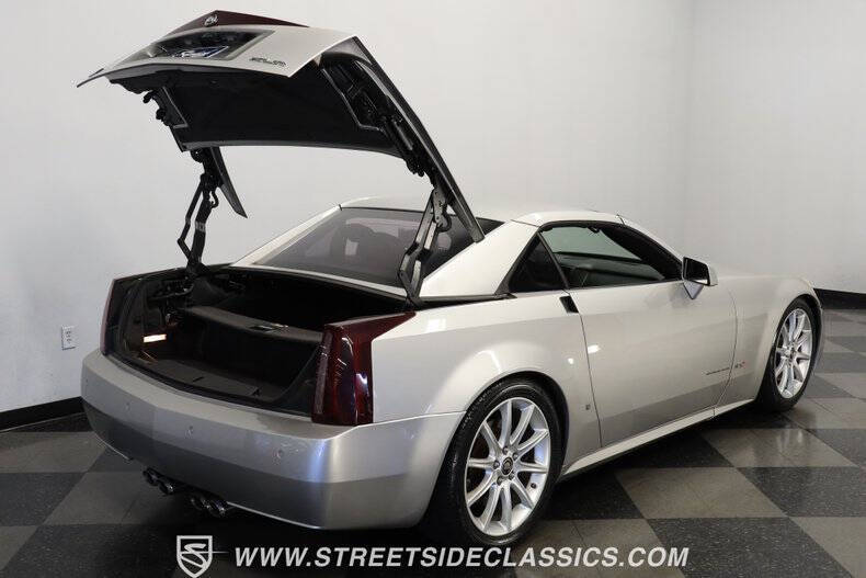 2006 Cadillac XLR-V