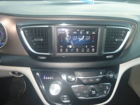 2019 Chrysler Pacifica L