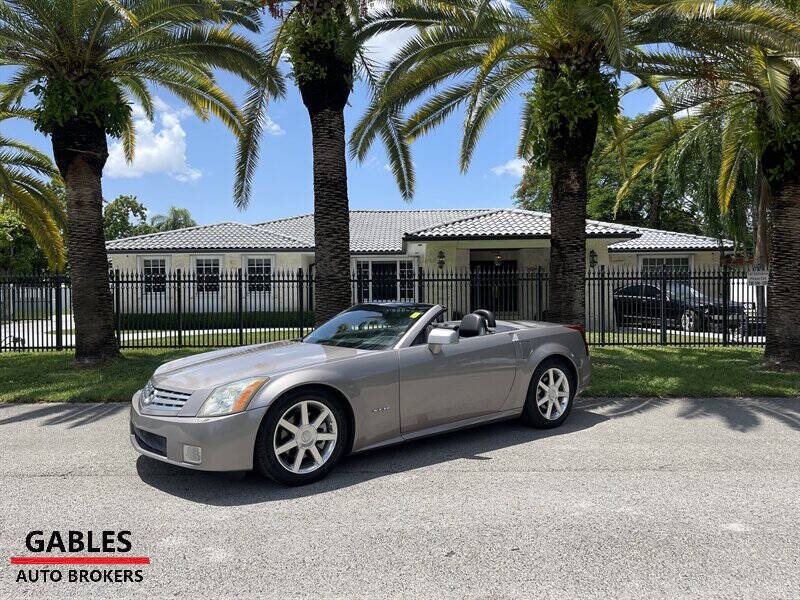 2005 Cadillac XLR