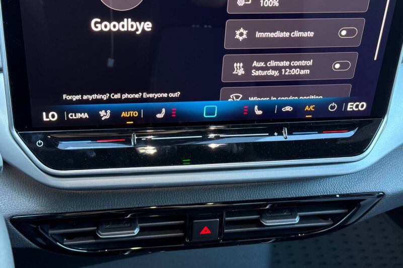 2025 Volkswagen ID.4 Pro