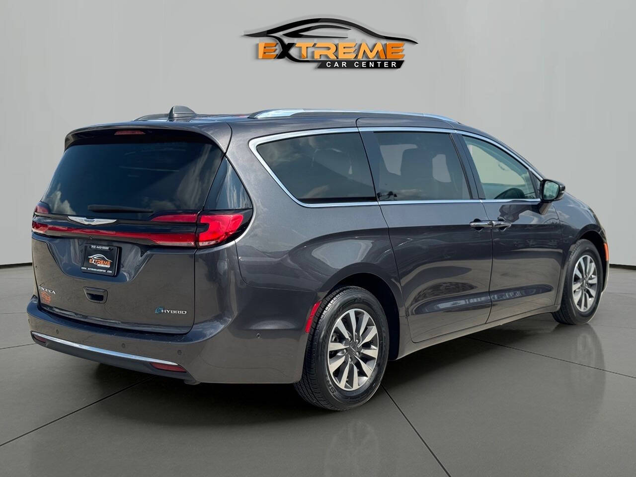 2021 Chrysler Pacifica Hybrid for sale at Extreme Car Center in Detroit, MI