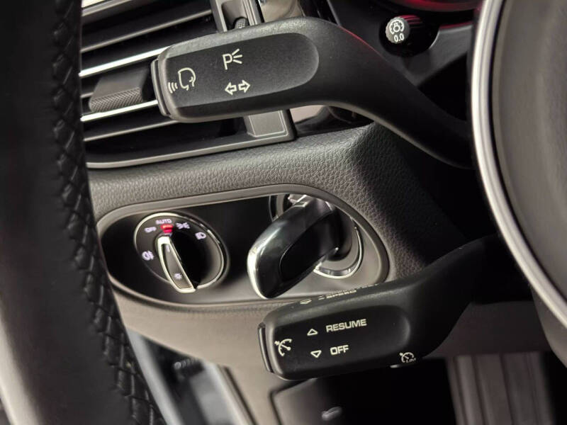 2020 Porsche Macan S