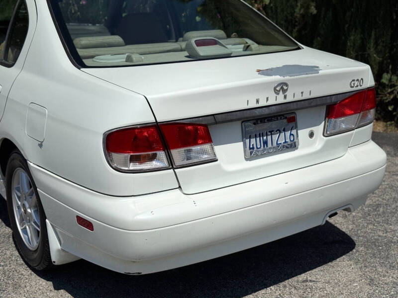 2002 Infiniti G20