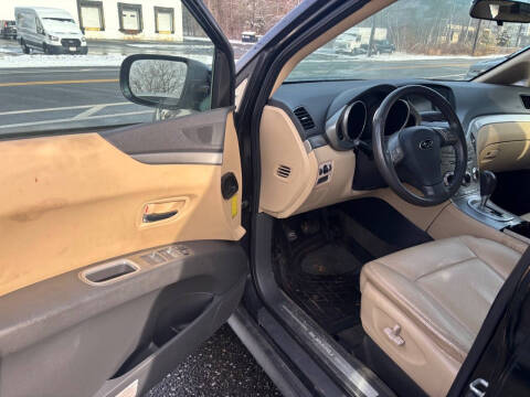 2006 Subaru B9 Tribeca 7-Pass.