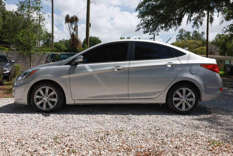 2013 Hyundai Accent GLS
