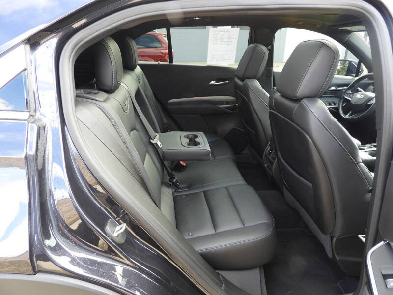 2023 Cadillac XT4 Premium Luxury