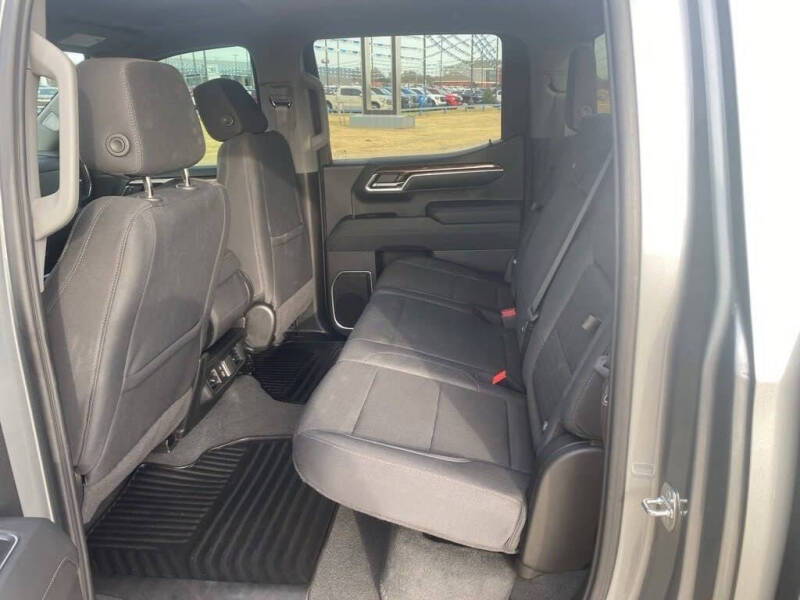 2024 GMC Sierra 1500 Elevation Standard