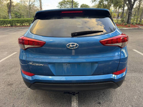 2018 Hyundai Tucson SE
