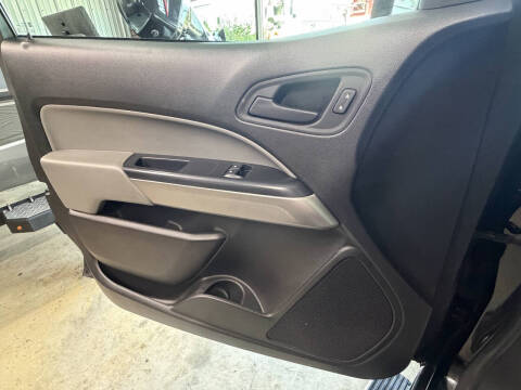 2022 GMC Canyon Elevation Standard