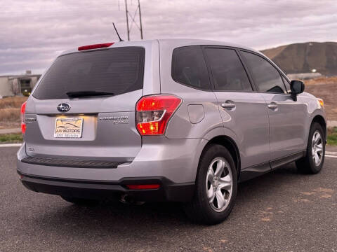 2014 Subaru Forester 2.5i