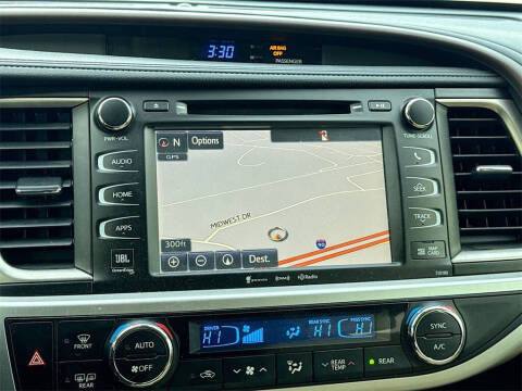 2017 Toyota Highlander Limited Platinum