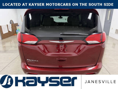 2017 Chrysler Pacifica Touring