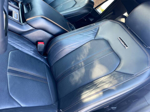 2024 Ford Expedition Platinum