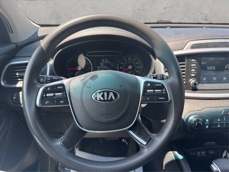 2019 Kia Sorento L