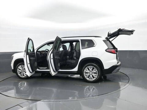 2024 GMC Acadia Elevation
