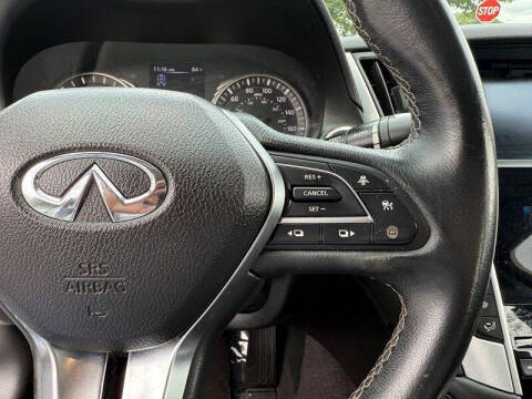 2021 Infiniti Q50 Luxe