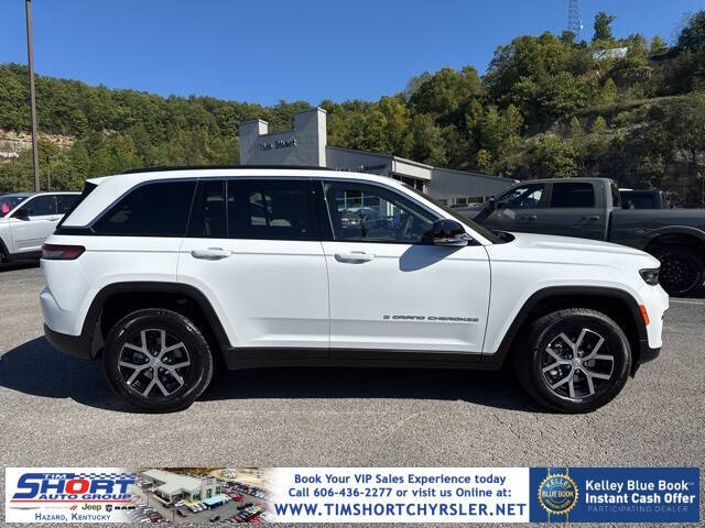 2025 Jeep Grand Cherokee Laredo X