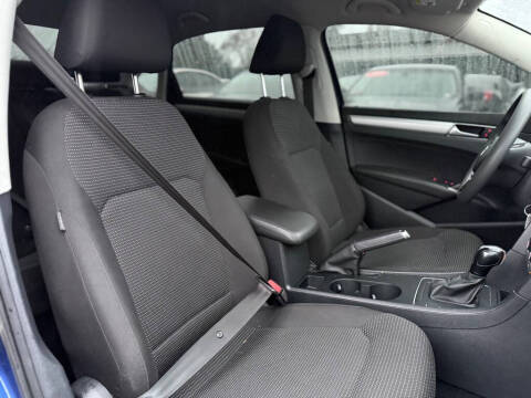 2016 Volkswagen Passat 1.8T S