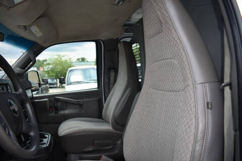 2017 GMC Savana 2500