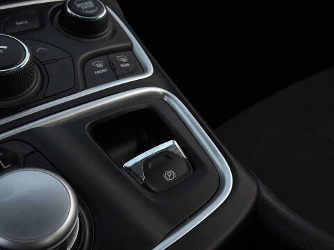 2015 Chrysler 200 LX