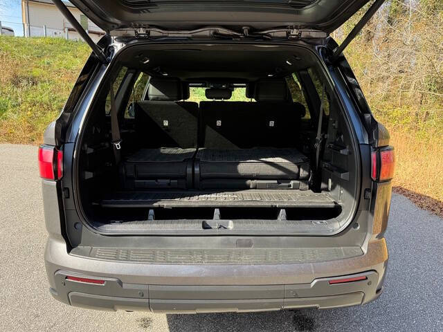 2025 Toyota Sequoia SR5