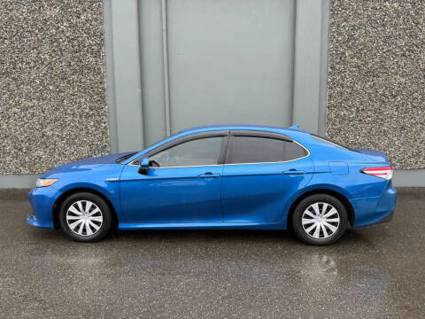 2019 Toyota Camry Hybrid LE