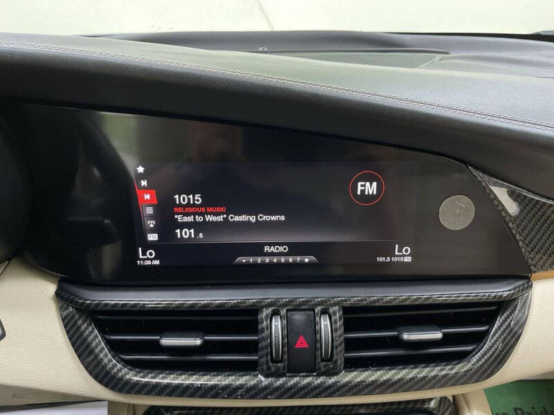 2017 Alfa Romeo Giulia Ti