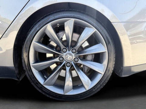 2015 Tesla Model S 70D