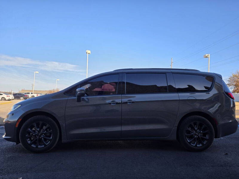 2021 Chrysler Pacifica Touring