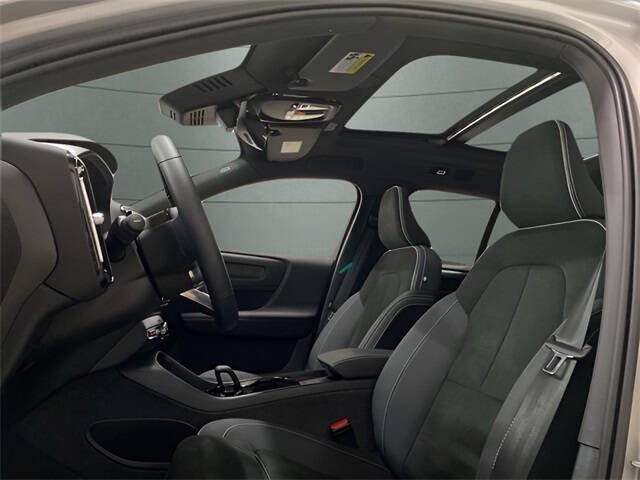 2023 Volvo XC40 Recharge Twin Ultimate