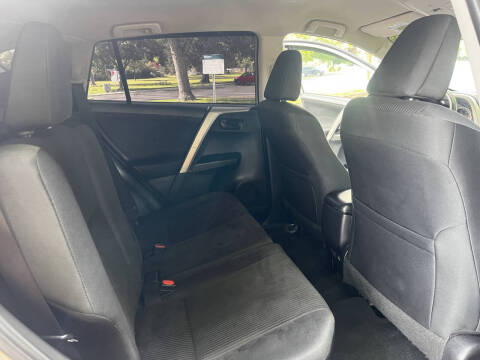 2016 Toyota RAV4 LE