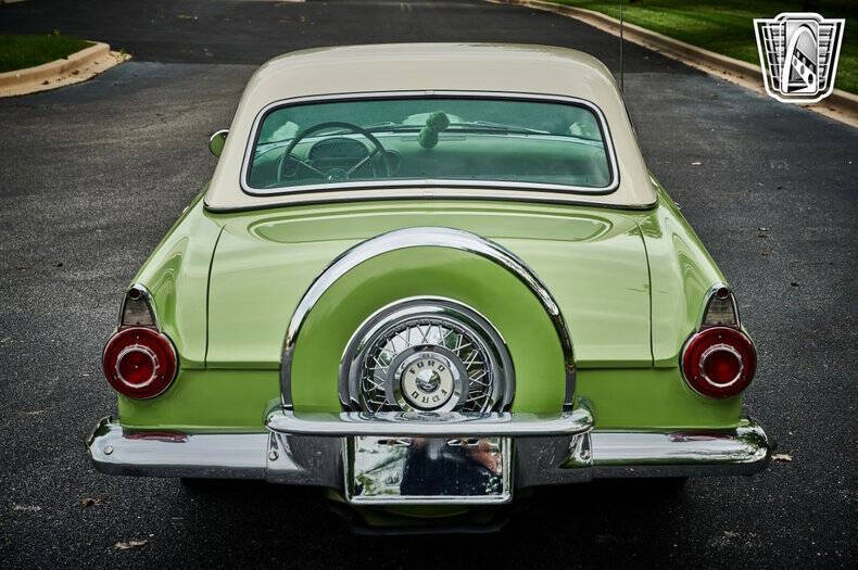 1956 Ford Thunderbird