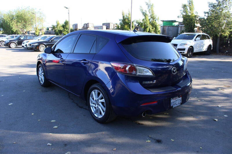 2013 Mazda MAZDA3 i Touring