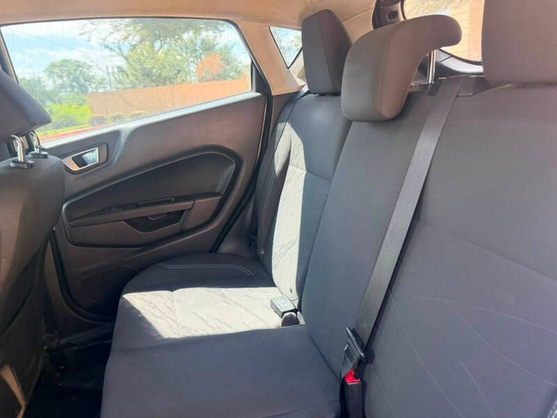 2015 Ford Fiesta SE