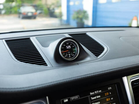 2016 Porsche Macan S