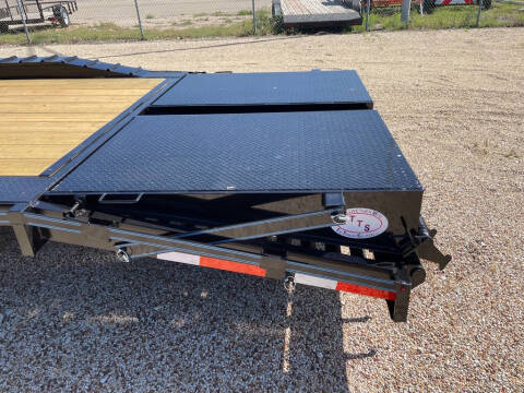 2026 BELLWETHER 8X28