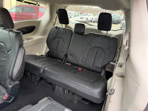 2018 Chrysler Pacifica Touring L