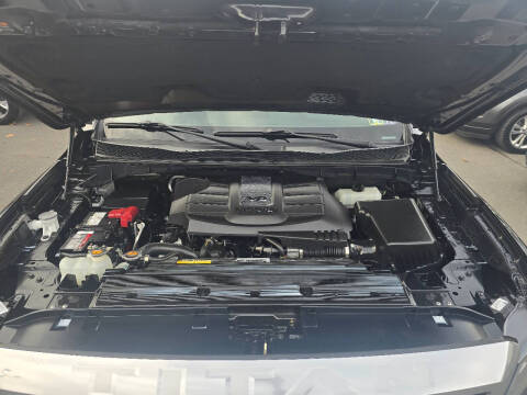 2023 Nissan Titan Platinum Reserve