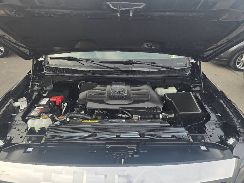 2023 Nissan Titan Platinum Reserve