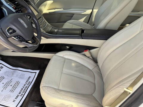 2013 Lincoln MKZ