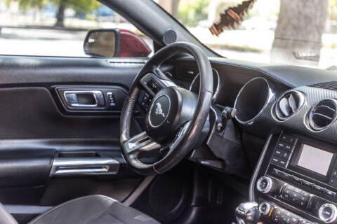 2015 Ford Mustang V6