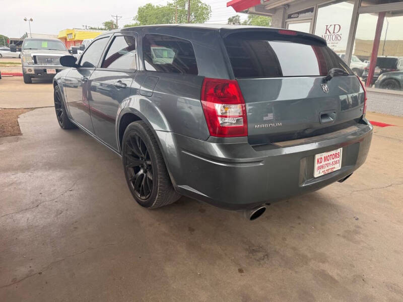 2005 Dodge Magnum RT