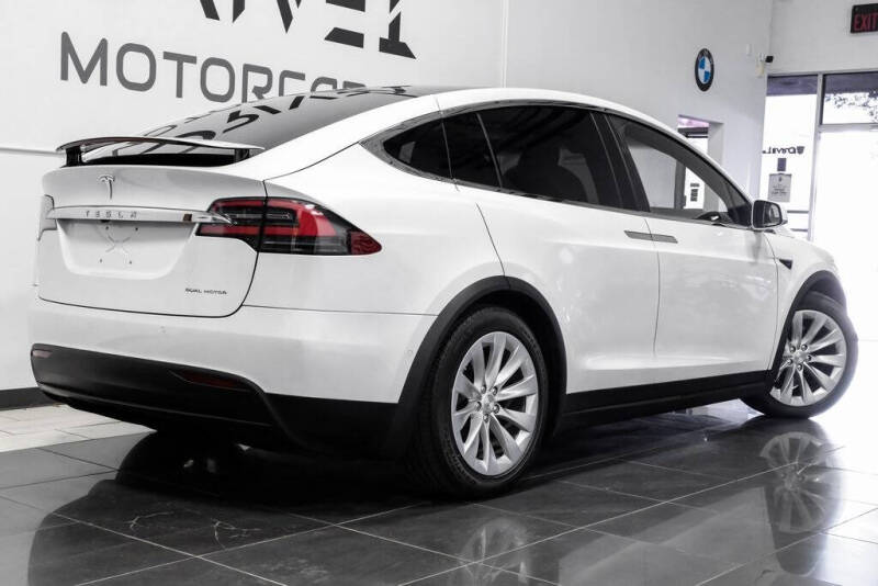 2020 Tesla Model X Long Range