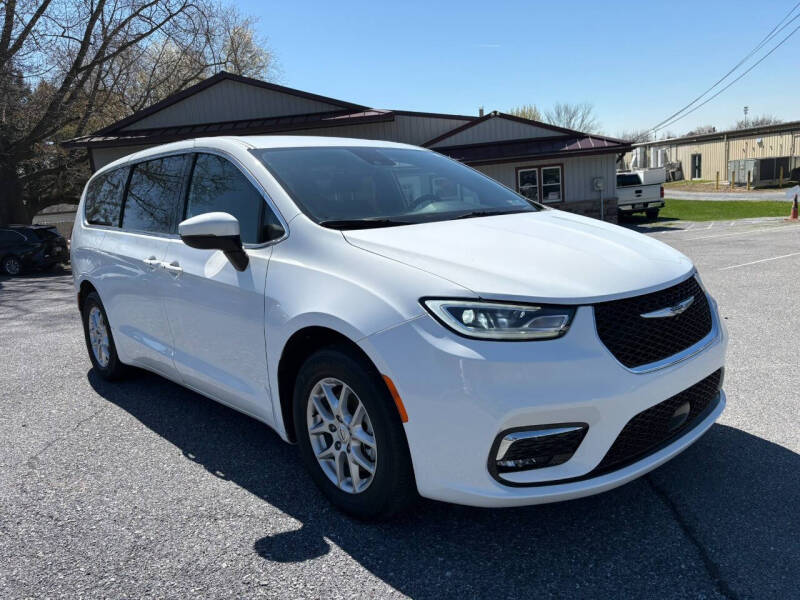 2023 Chrysler Pacifica Touring