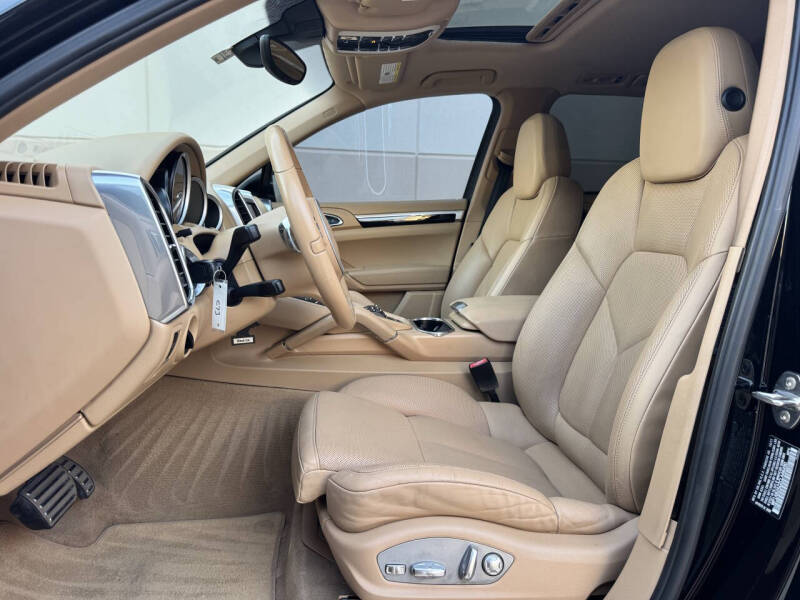 2012 Porsche Cayenne S