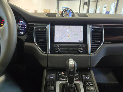 2017 Porsche Macan S