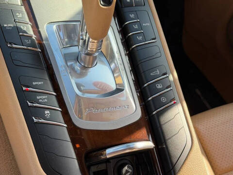 2011 Porsche Panamera 4